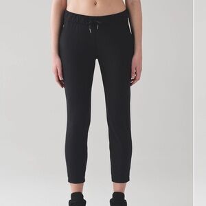 lululemon athletica On The Fly Pant - Jet Black